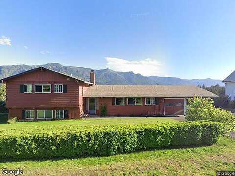 Tari, STEVENSON, WA 98648