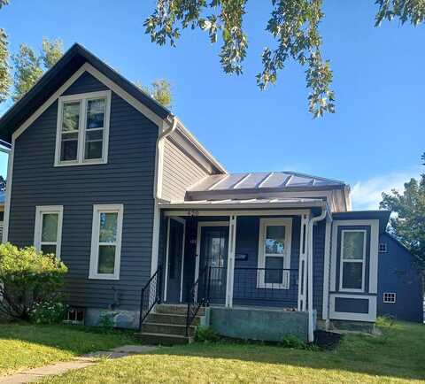 4Th, BARABOO, WI 53913