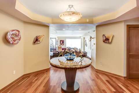 Grandview, MINNEAPOLIS, MN 55421