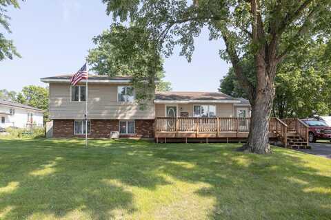 Laura, PRESCOTT, WI 54021