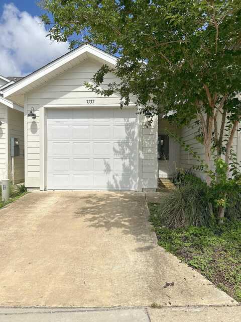 Majestic, NAVARRE, FL 32566