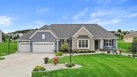 Crestview, WAUKESHA, WI 53189