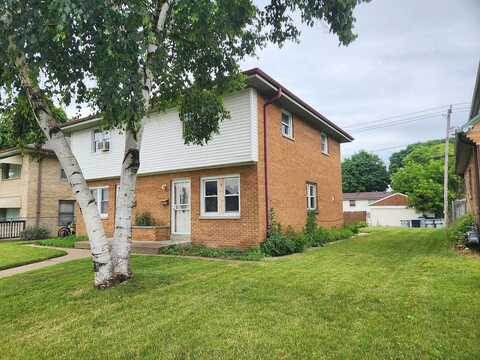 76Th, MILWAUKEE, WI 53218