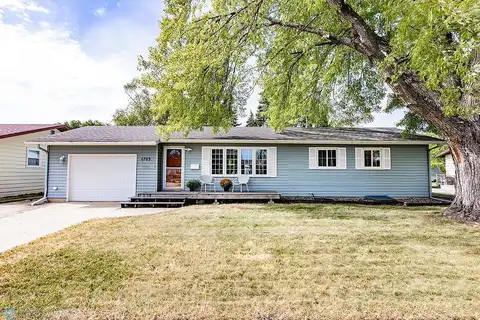 19Th, MOORHEAD, MN 56560