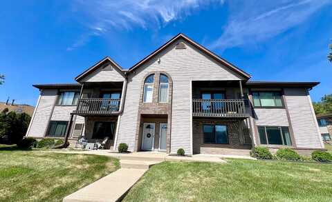 Meadowcreek, PEWAUKEE, WI 53072