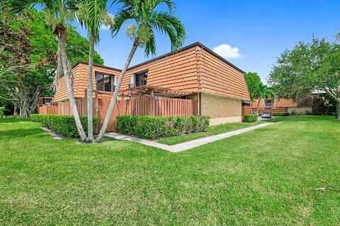 1St, GREENACRES, FL 33463