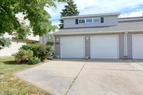 26Th Street, MOORHEAD, MN 56560