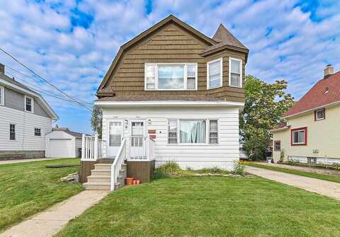 13Th, SOUTH MILWAUKEE, WI 53172