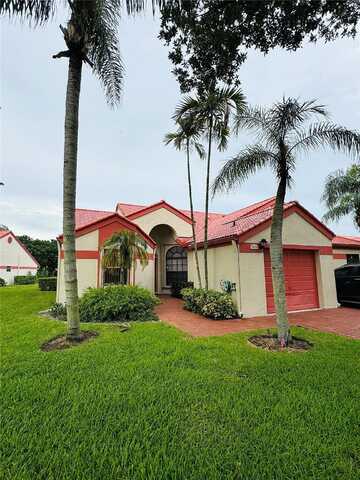 Lexington Club Blvd, Delray Beach, FL 33446