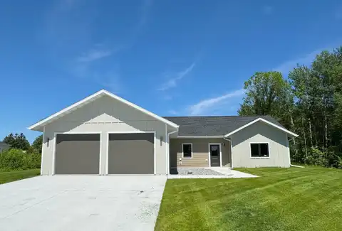 Lincoln Street Se, Warroad, MN 56763