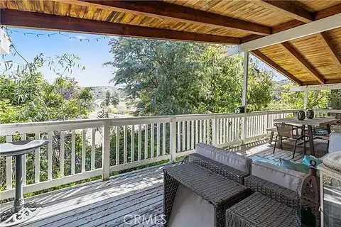 Mulholland, Calabasas, CA 91302