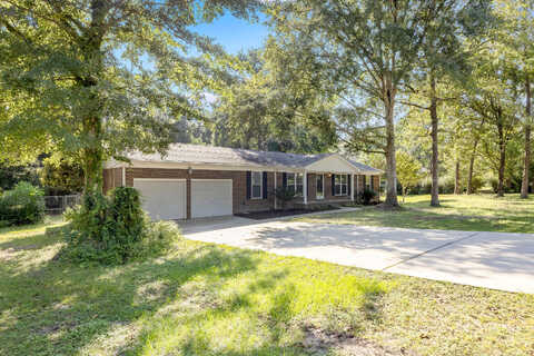 W Dogwood Drive Drive, Crestview, FL 32536