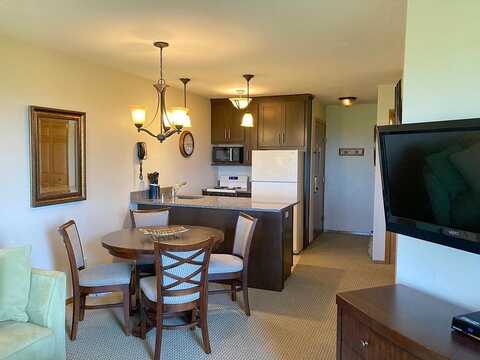 Landmark Cir #2105, Egg Harbor, WI 54209