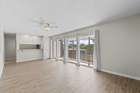 Marshall Court, Fort Walton Beach, FL 32548