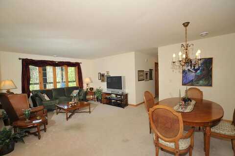 Oconomowoc Parkway #204-2, Oconomowoc, WI 53066