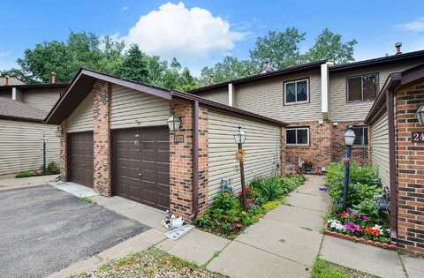 Mendelssohn Lane N #15, Golden Valley, MN 55427