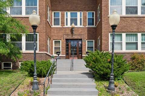 Dupont Avenue S #B, Minneapolis, MN 55403