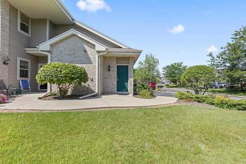 Emerald Circle #E, Brookfield, WI 53045