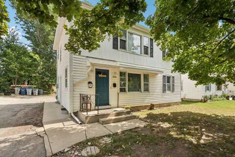 S 22Nd Street #3520 Upper, Milwaukee, WI 53221