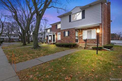 Williamsburg, HARPER WOODS, MI 48225