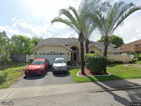 70Th, LAUDERHILL, FL 33319