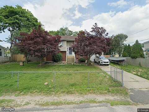 Kunigunda, ISLIP TERRACE, NY 11752