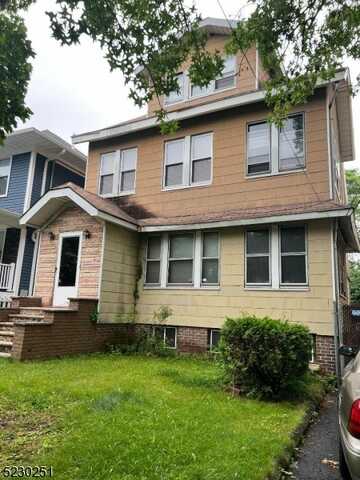 Weequahic Ave #2, Newark, NJ 07112