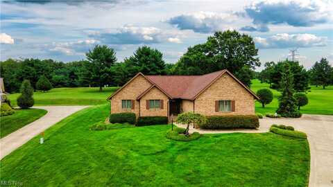 Meadowbrook Ne Lane, Carrollton, OH 44615