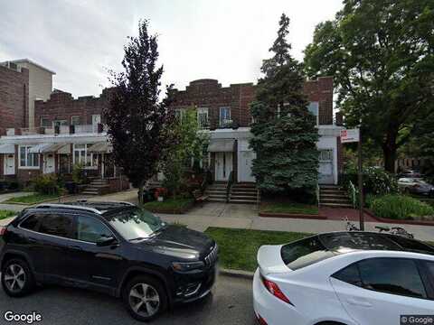 17Th, BROOKLYN, NY 11230