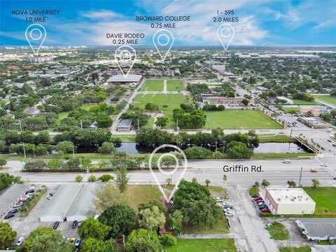 4533 SW 65th Ave, Davie, FL 33314