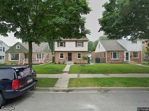 82Nd, MILWAUKEE, WI 53222