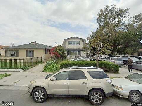 91St, LOS ANGELES, CA 90044