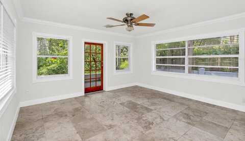 15Th, DEBARY, FL 32713