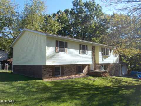 1635 Purdue Drive, Altoona, PA 16601