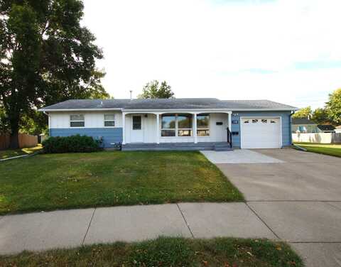 1518 Marsie Circle, Aberdeen, SD 57401