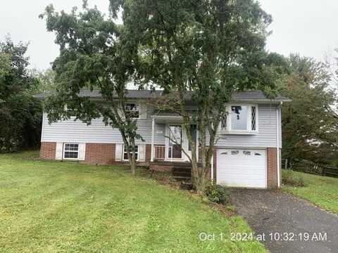 1302 Robinwood Drive, Clarion, PA 16214