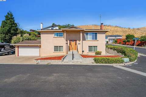 370 Riviera Dr, Union City, CA 94587