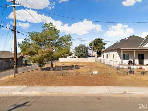 1018 Gage Street, Bakersfield, CA 93305