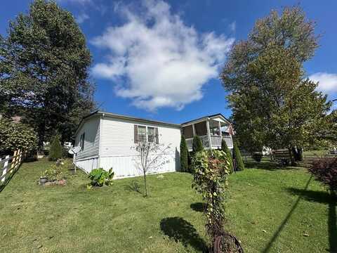 18273 MIDLAND TRAIL, ANSTED, WV 25812