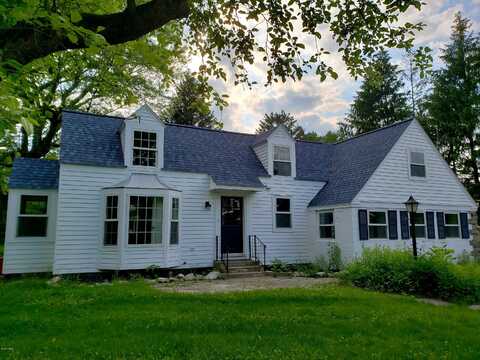 63 Division St, Great Barrington, MA 01230