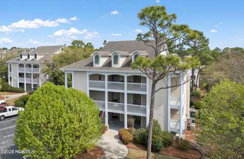 3350 Club Villas Drive, Southport, NC 28461