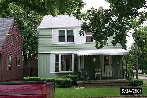 2701 Woodlawn Avenue, Niagara Falls, NY 14301