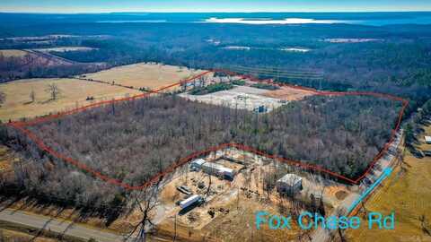 75 Fox Chase Rd., Greers Ferry, AR 72067