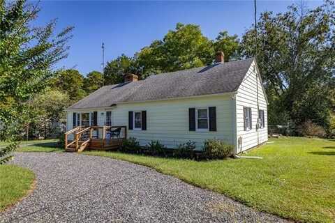 584 Harryhogan Road, Callao, VA 22435