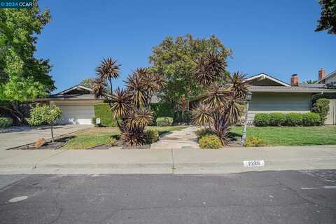 2226 Lomond Ln, Walnut Creek, CA 94598