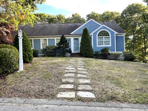 40 Old Kenyon Road, East Falmouth, MA 02536