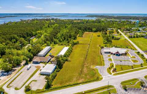 143 Pinners Point Road, Beaufort, NC 28516