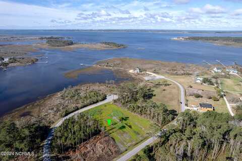 204 Leeward Lane, Beaufort, NC 28516