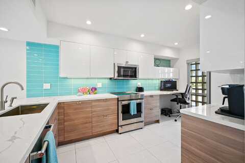 277 E Alejo Road, Palm Springs, CA 92262