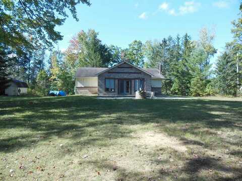 5630 E Mostetler, Harrison, MI 48625